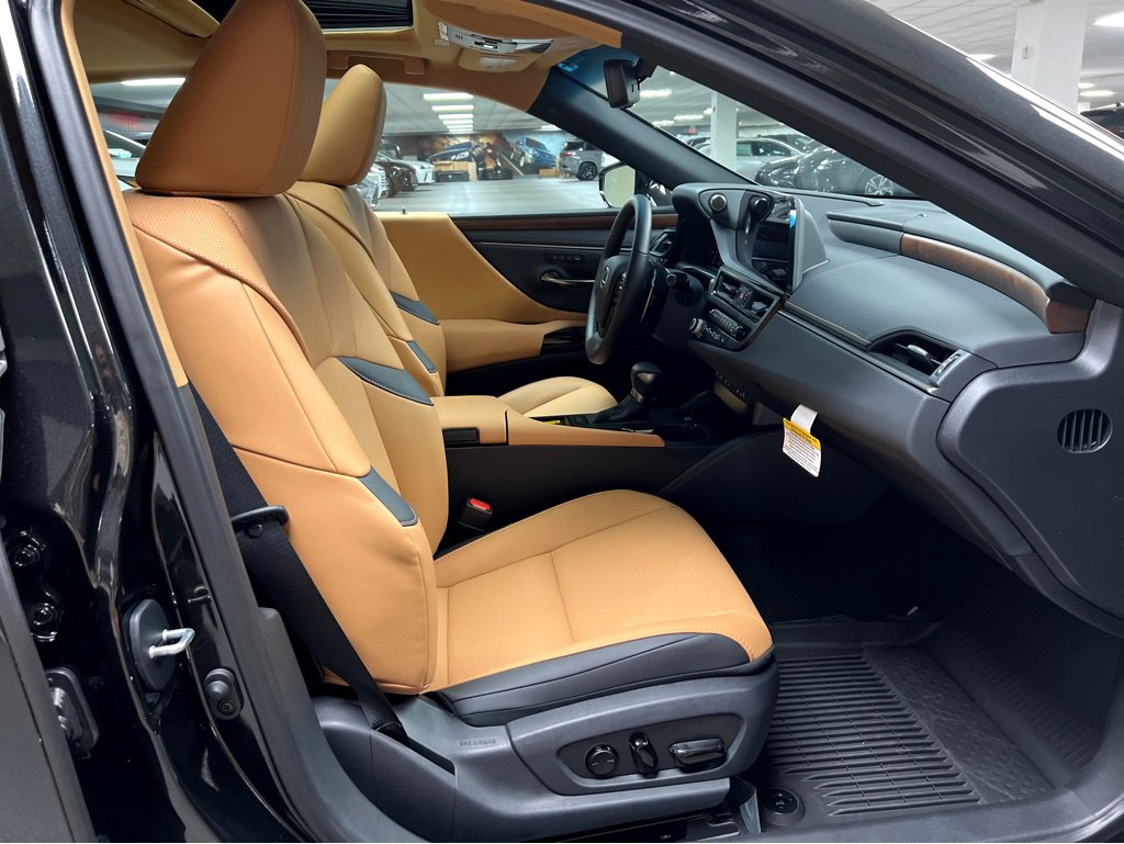 New 2025 Lexus ES 350 w/ Premium Package image 33