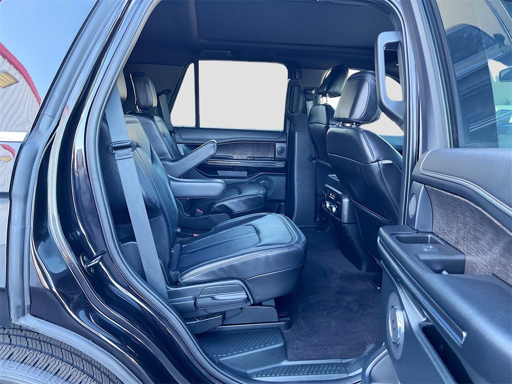 Used 2021 Ford Expedition Limited image 31