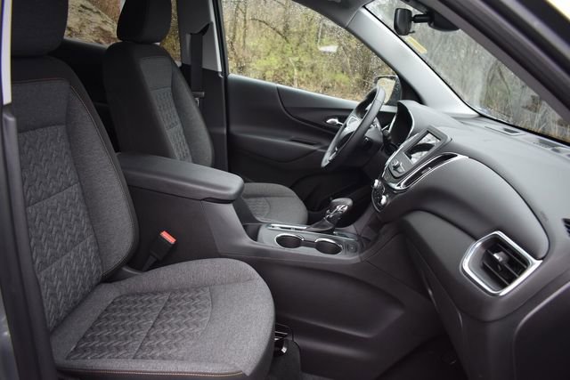 Certified 2024 Chevrolet Equinox LT w/ LPO, Floor Liner Package image 14