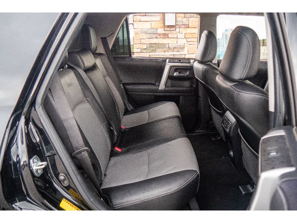 Used 2022 Toyota 4Runner SR5 Premium w/ Moonroof Package AWD/4WD image 21