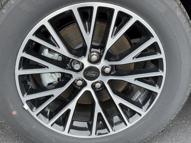 New 2024 Ford Escape SE FWD image 5