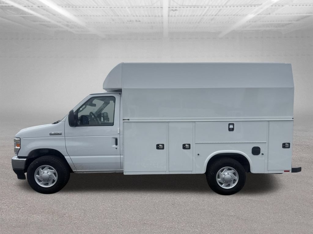 New 2026 Ford E-350 and Econoline 350 Super Duty w/ Power Equipment Group RWD image 9