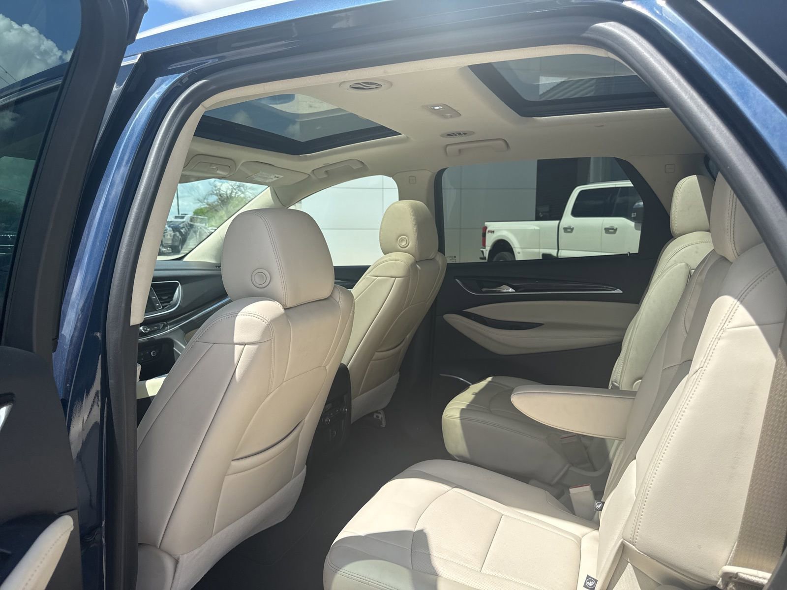 Used 2023 Buick Enclave Essence w/ Experience Buick Package image 10