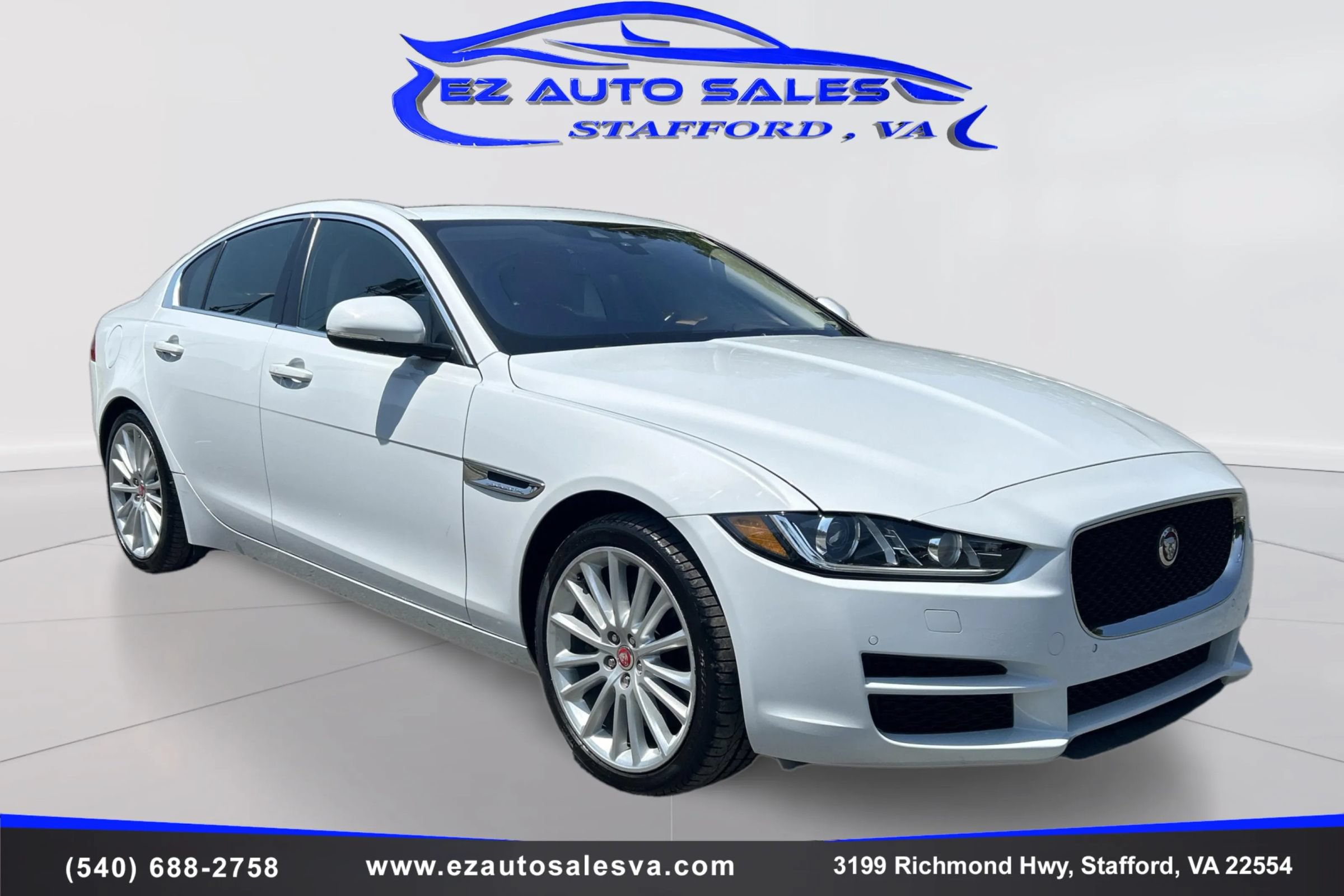 Used 2018 Jaguar XE Portfolio AWD/4WD image 3