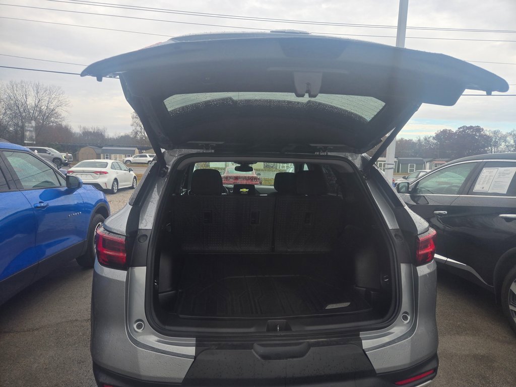 Used 2023 Chevrolet Blazer LT w/ Convenience Package image 5