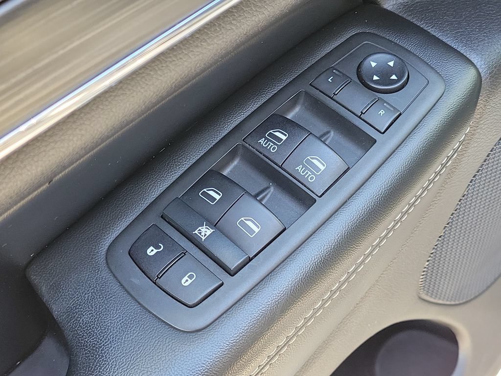 Used 2021 Jeep Grand Cherokee Limited w/ Quick Order Package 28K 80th AWD/4WD image 25