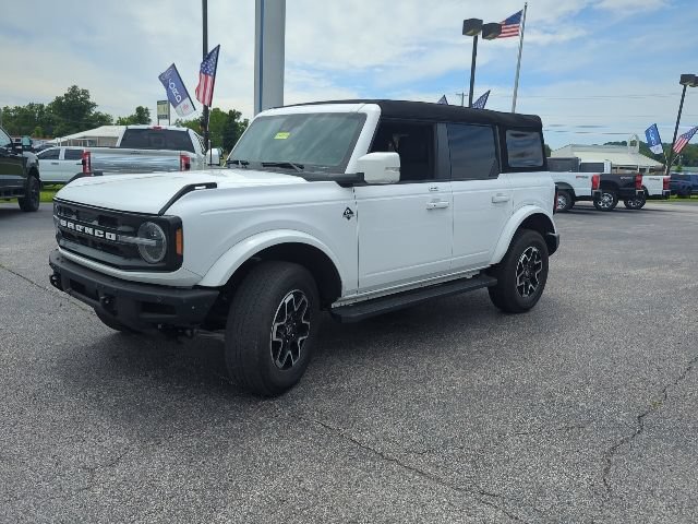 Used 2023 Ford Bronco Outer Banks AWD/4WD image 5