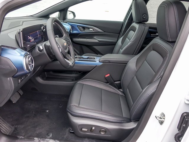 New 2026 Chevrolet Equinox EV LT image 14