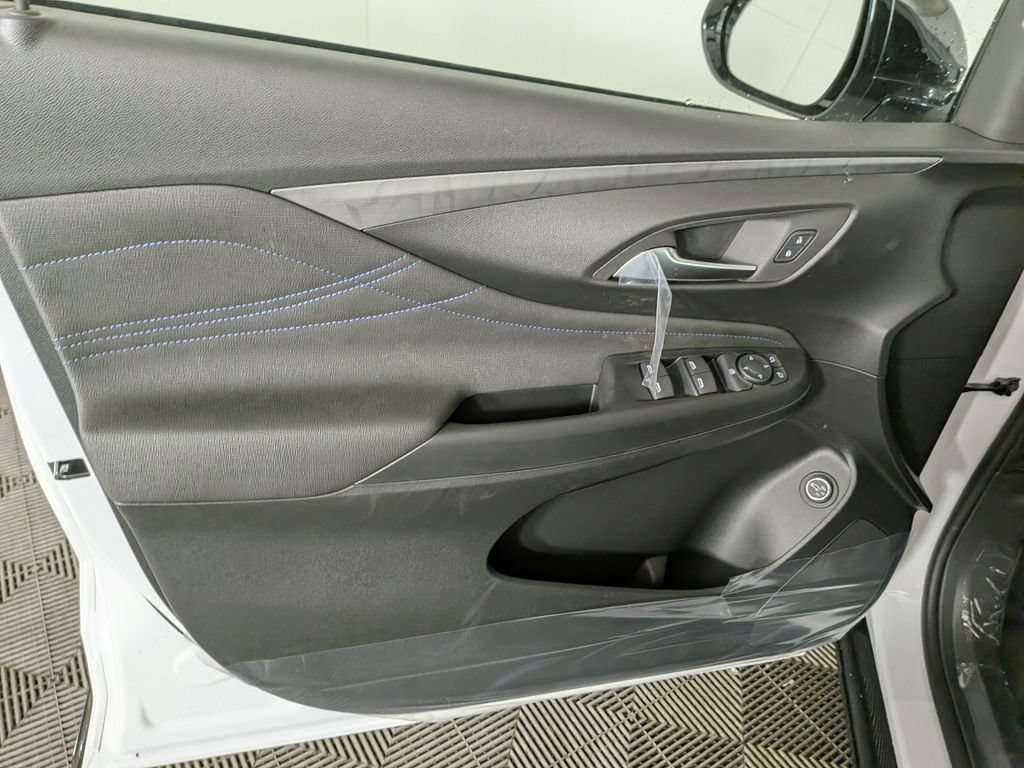 New 2026 Buick Envista Sport Touring w/ Convenience I Package FWD image 16