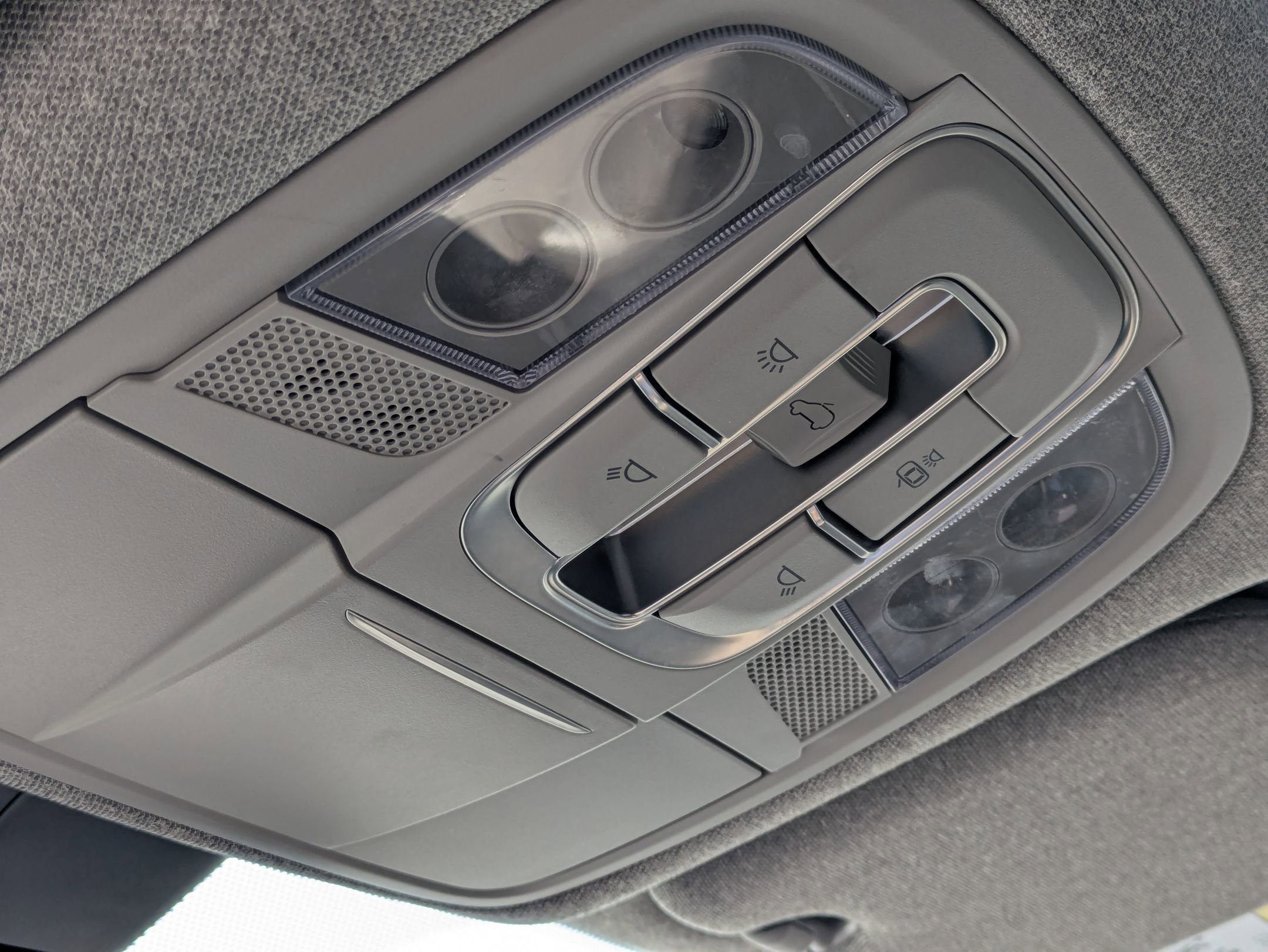 Used 2019 Hyundai Santa Fe Limited image 30