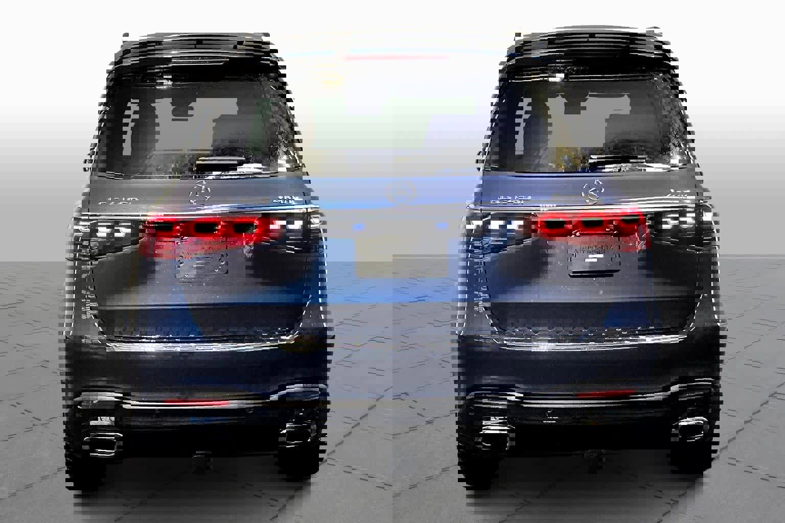 New 2026 Mercedes-Benz GLS 450 4MATIC image 4