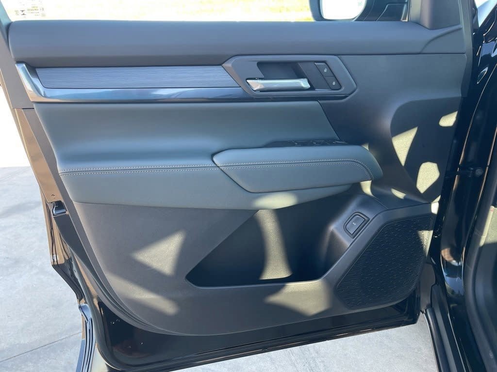 New 2026 GMC Terrain AT4 w/ LPO, Black Badging Package image 12