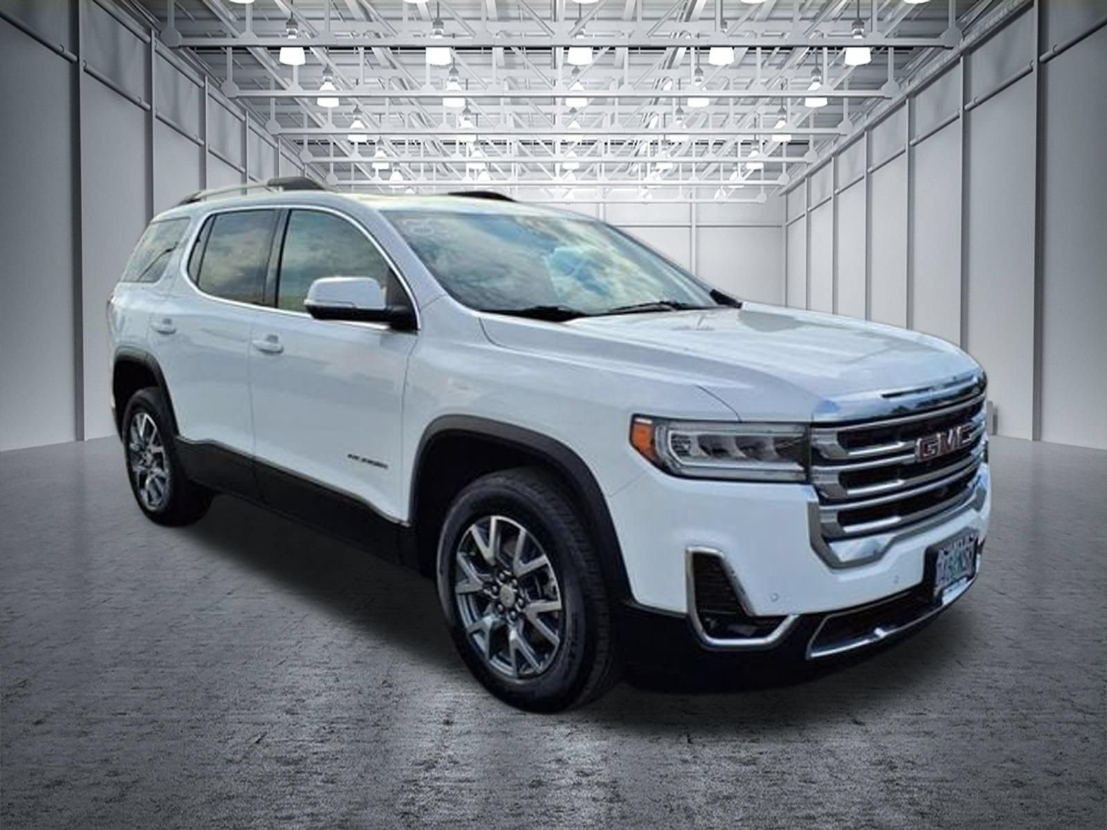 Used 2022 GMC Acadia SLT w/ Technology Package AWD/4WD image 5