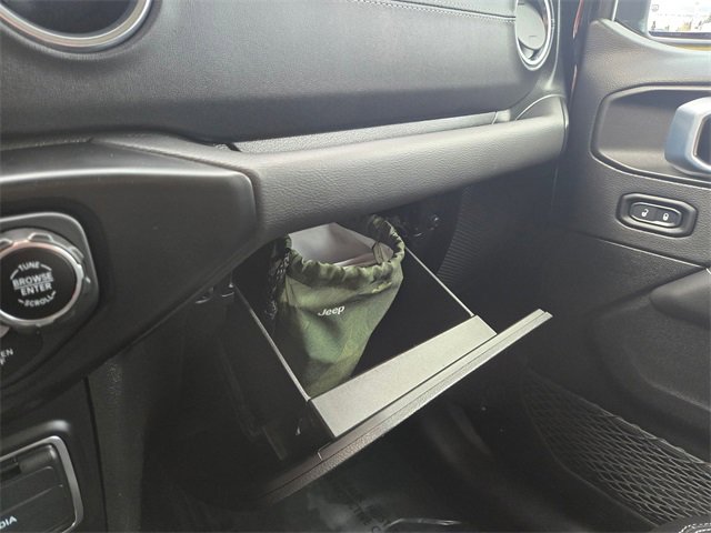 Used 2021 Jeep Wrangler Unlimited Sahara w/ Cold Weather Group image 31