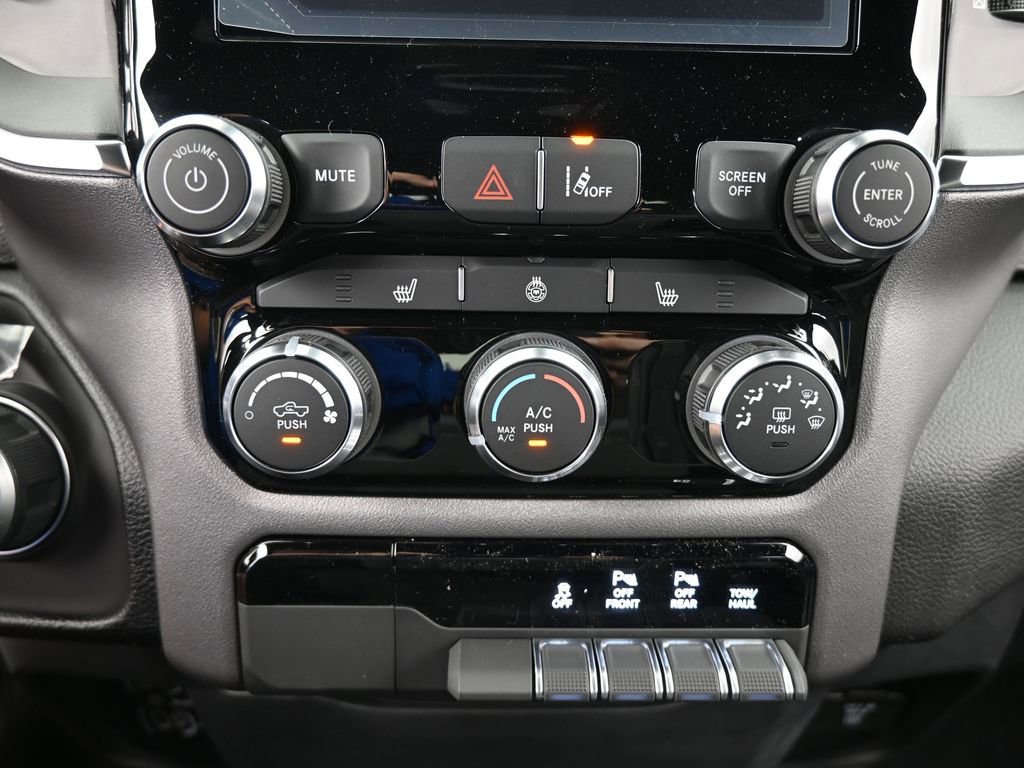 Used 2026 RAM 1500 Big Horn AWD/4WD image 19