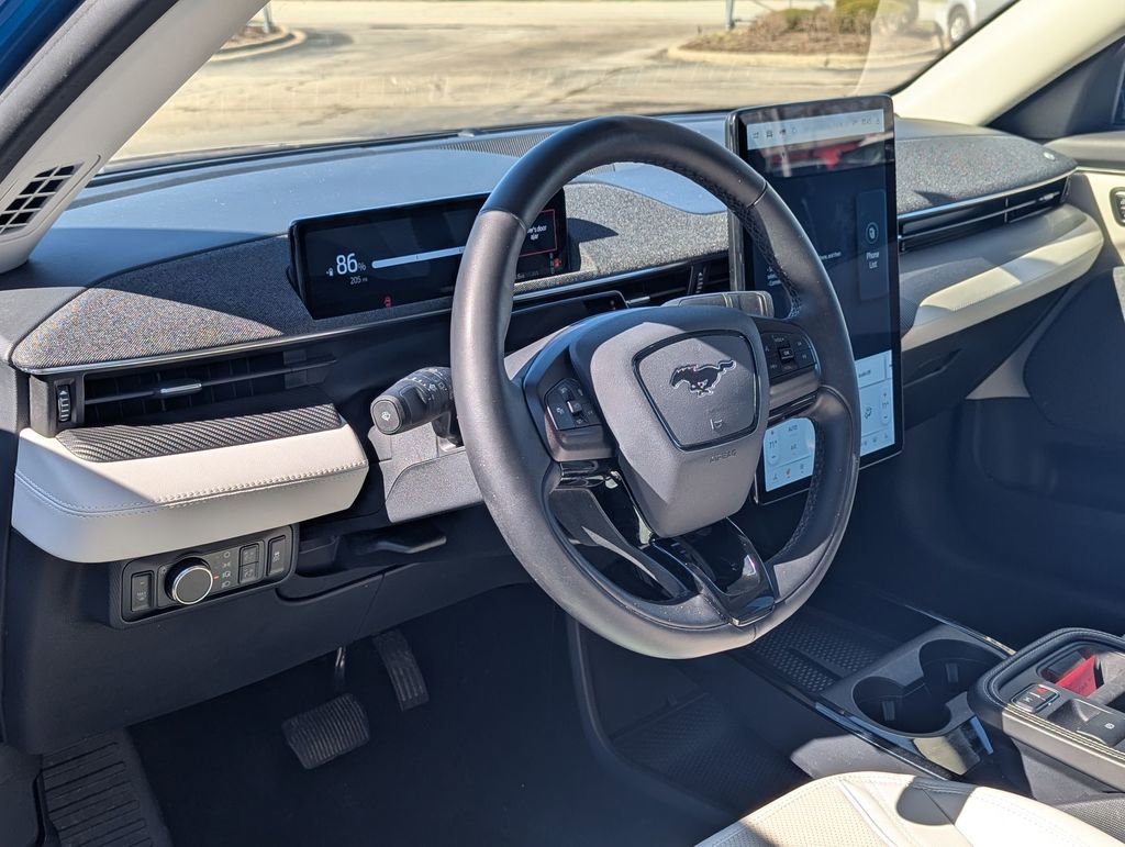 Used 2025 Ford Mustang Mach-E Premium image 9