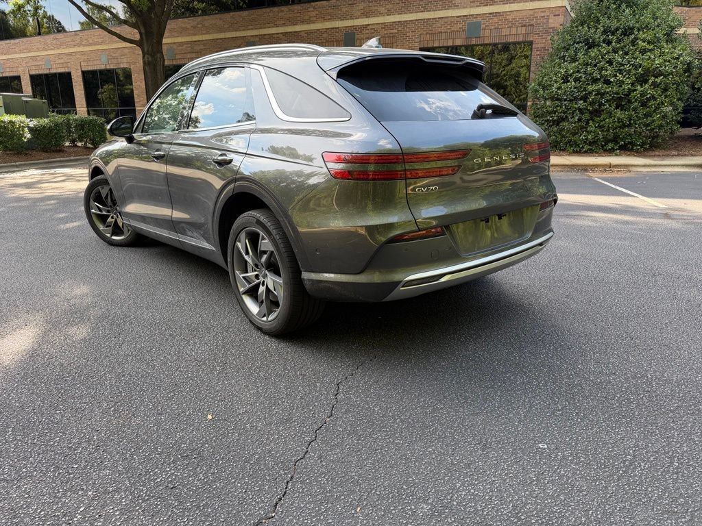 Used 2023 Genesis Electrified GV70 AWD/4WD image 3