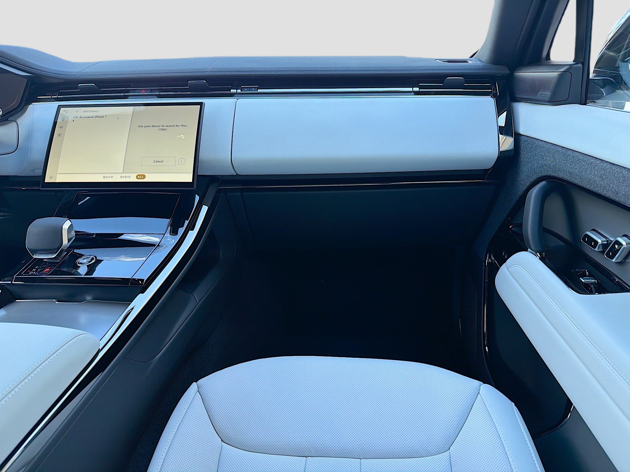 New 2026 Land Rover Range Rover Sport SE image 19