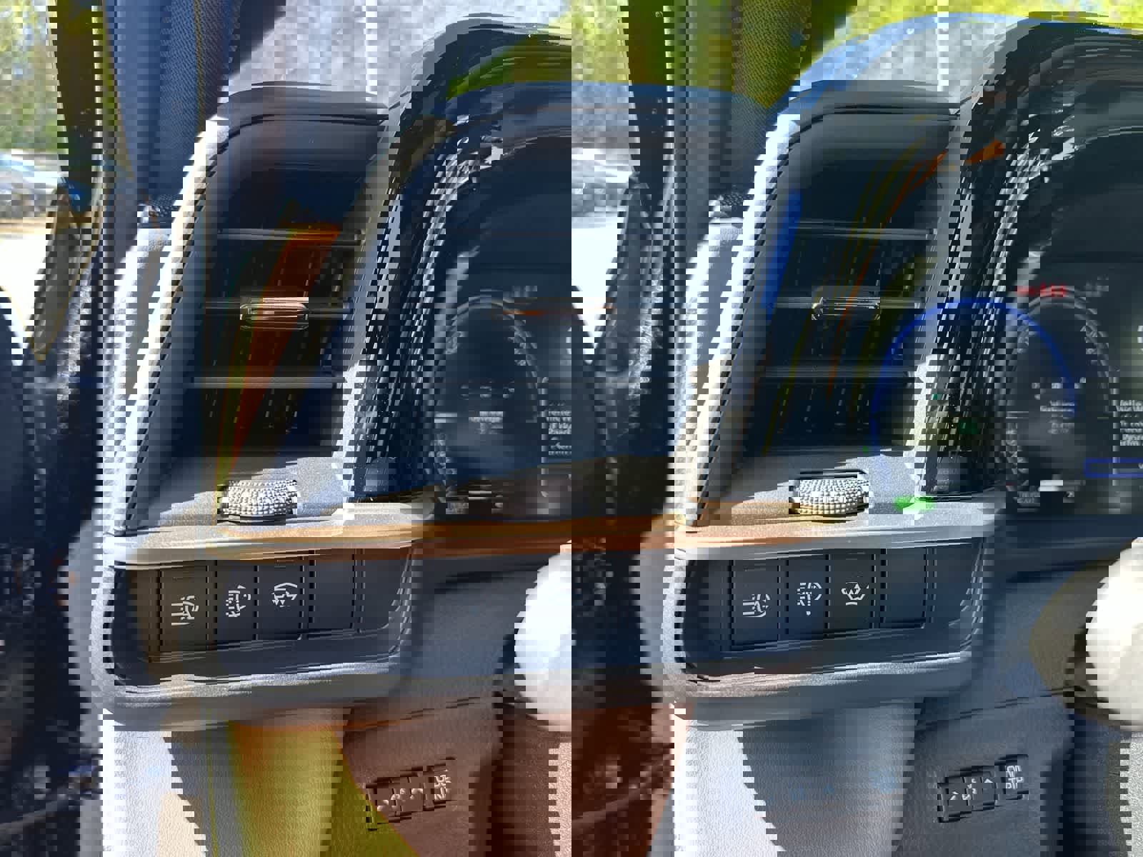 New 2026 Toyota Crown Signia AWD/4WD image 32