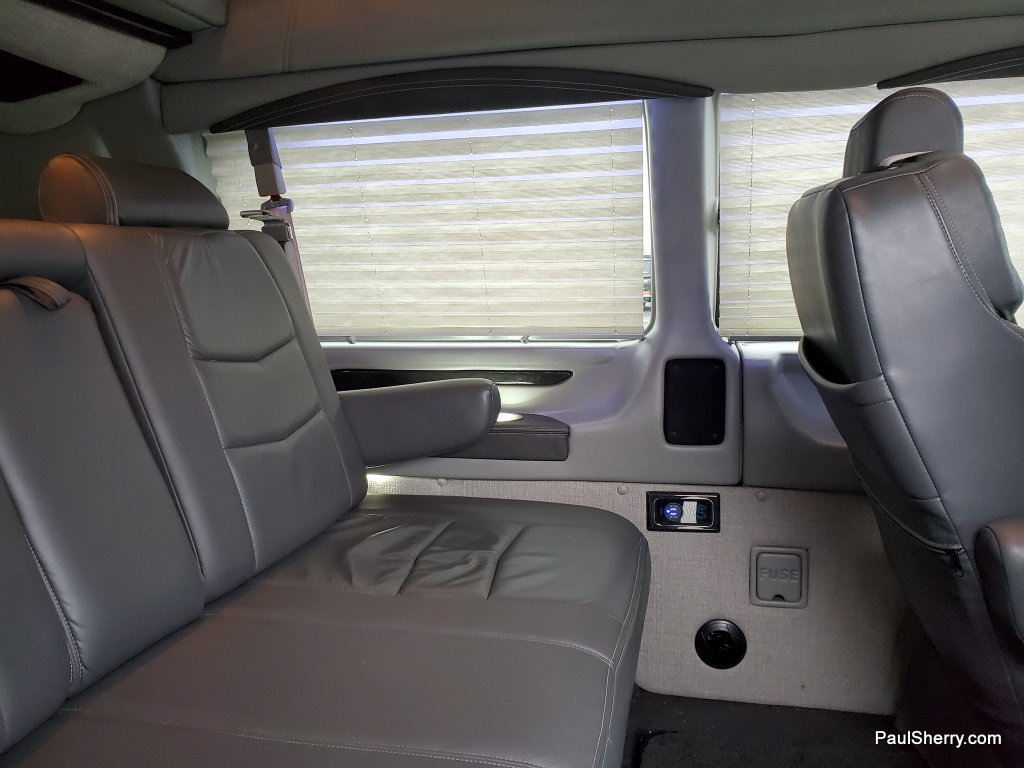 Used 2023 Chevrolet Express 2500 RWD image 28