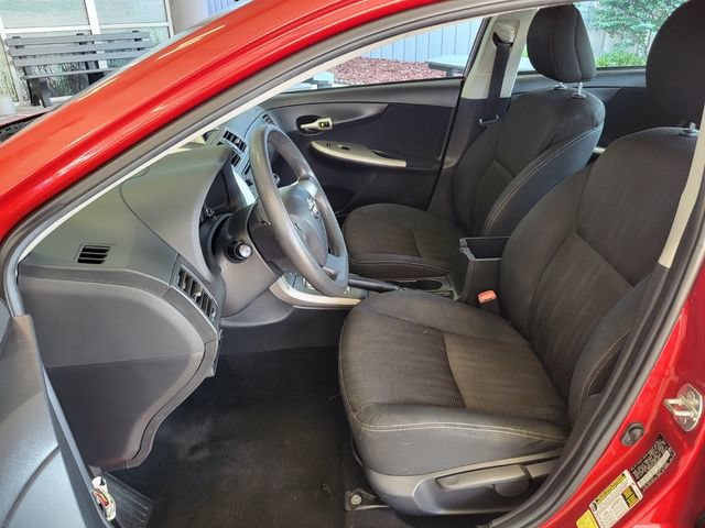 Used 2013 Toyota Corolla S w/ Premium Pkg FWD image 9