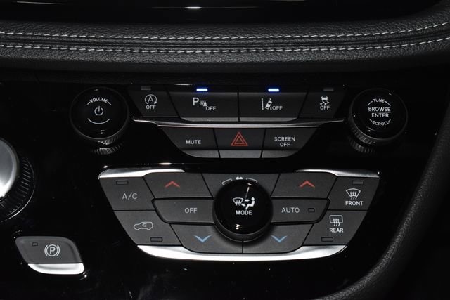 New 2026 Chrysler Pacifica Select image 17