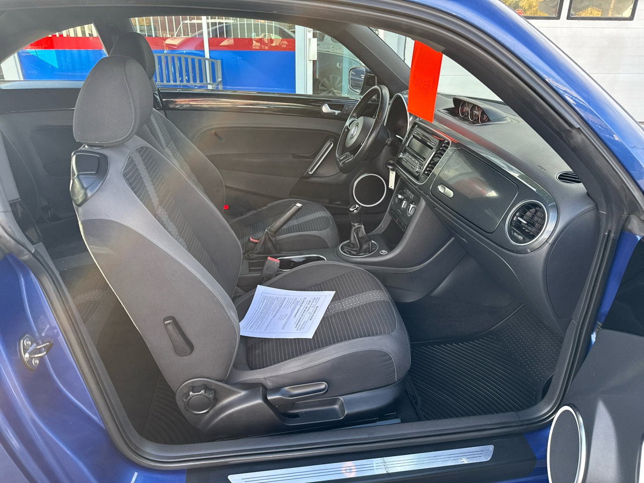 Used 2012 Volkswagen Beetle 2.0T image 21