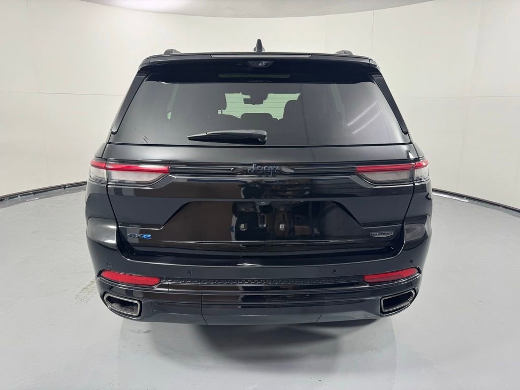 Used 2023 Jeep Grand Cherokee Summit image 6
