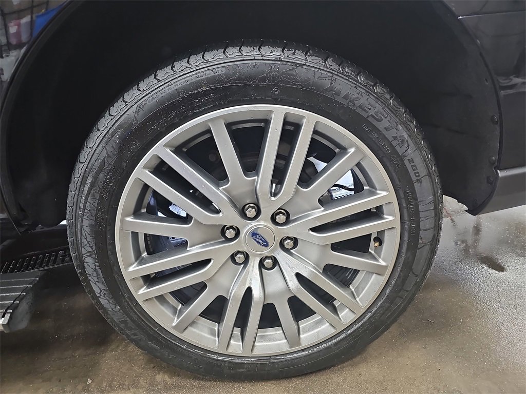 Used 2023 Ford Expedition Limited image 35