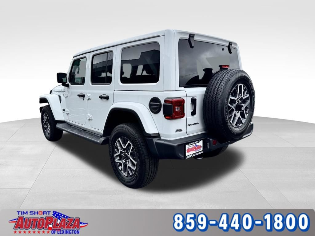 Used 2026 Jeep Wrangler Unlimited Sahara AWD/4WD image 2
