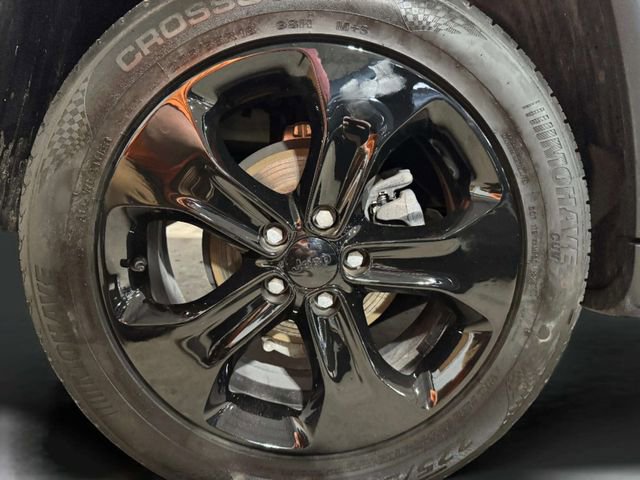 Used 2018 Jeep Compass Latitude w/ Popular Equipment Group image 33