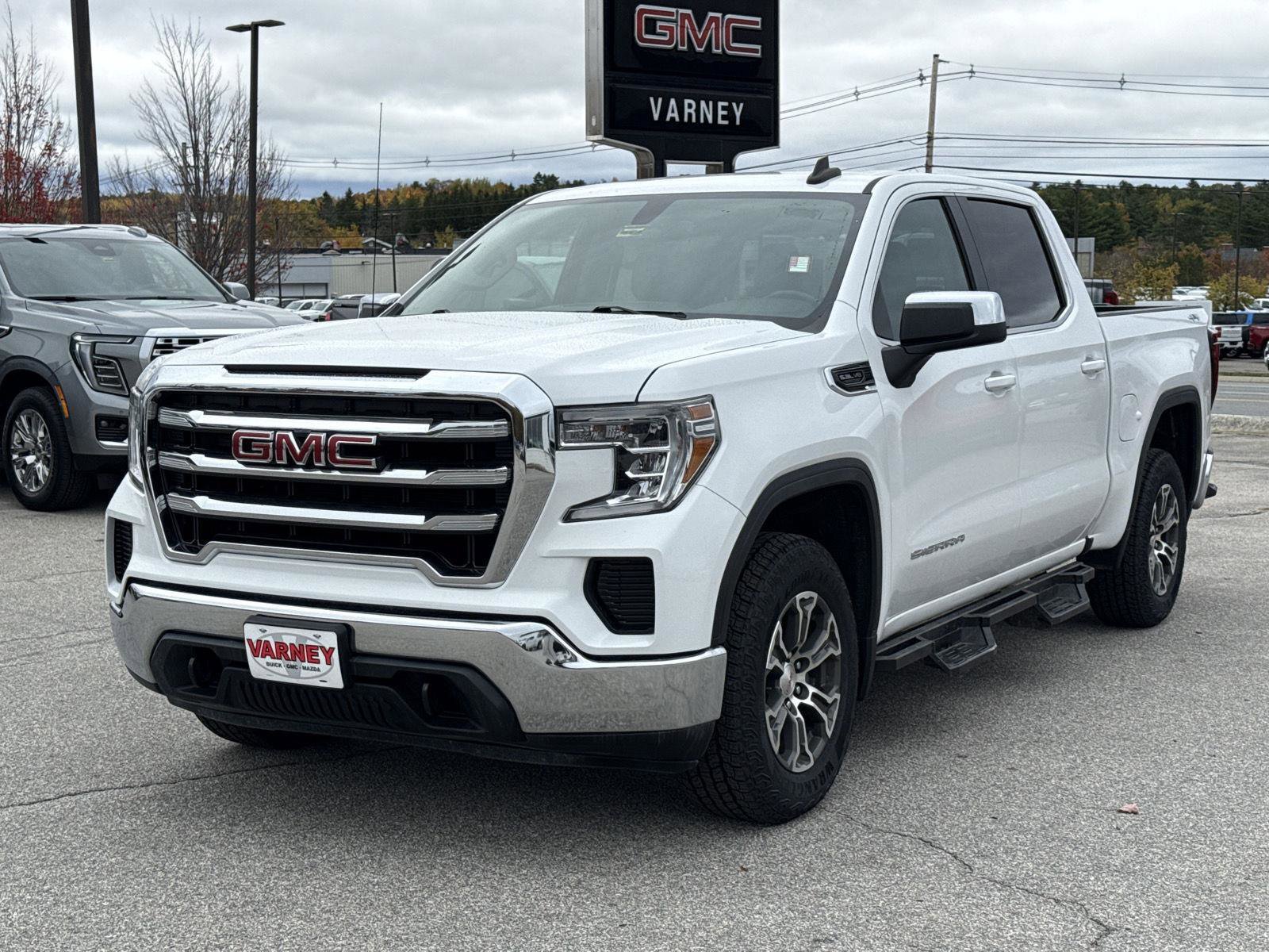 Used 2020 GMC Sierra 1500 SLE w/ Remote Start Package image 1