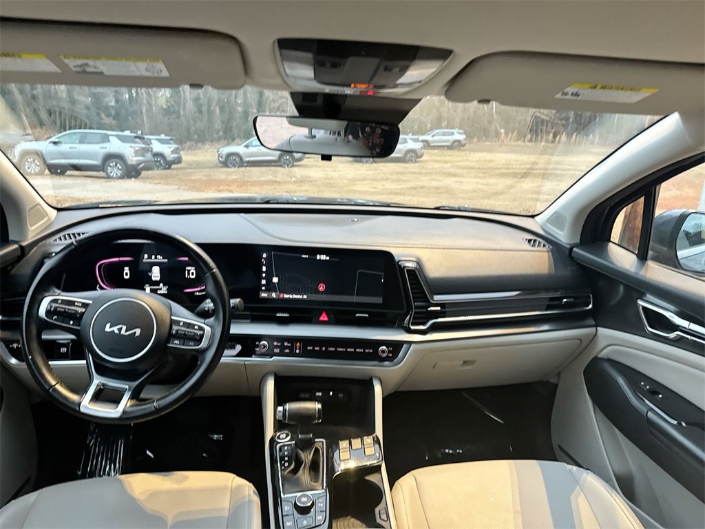 Used 2023 Kia Sportage EX image 29