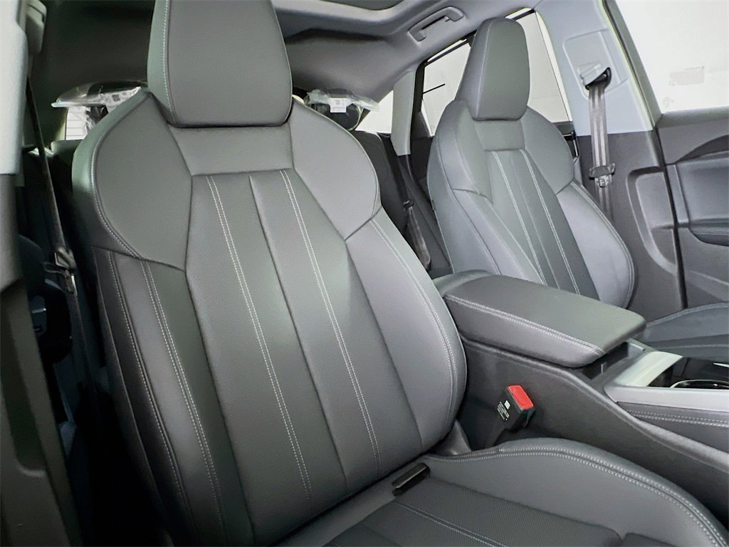New 2025 Audi Q5 Premium Plus image 28
