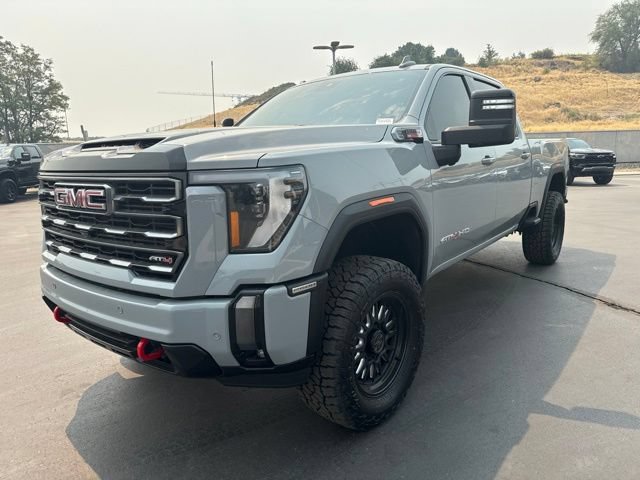Used 2024 GMC Sierra 2500 AT4 AWD/4WD image 6