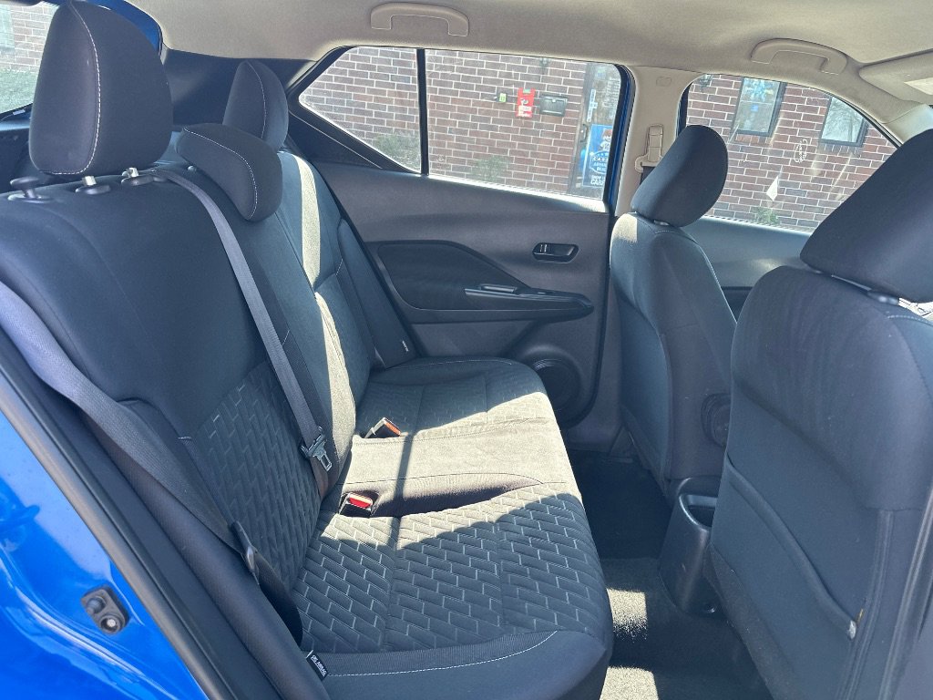 Used 2022 Nissan Kicks S image 16