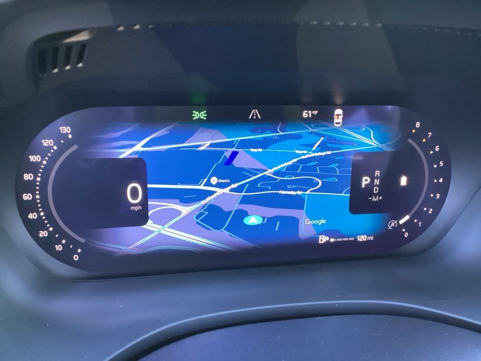 New 2027 Volvo XC60 B5 Plus AWD/4WD image 11