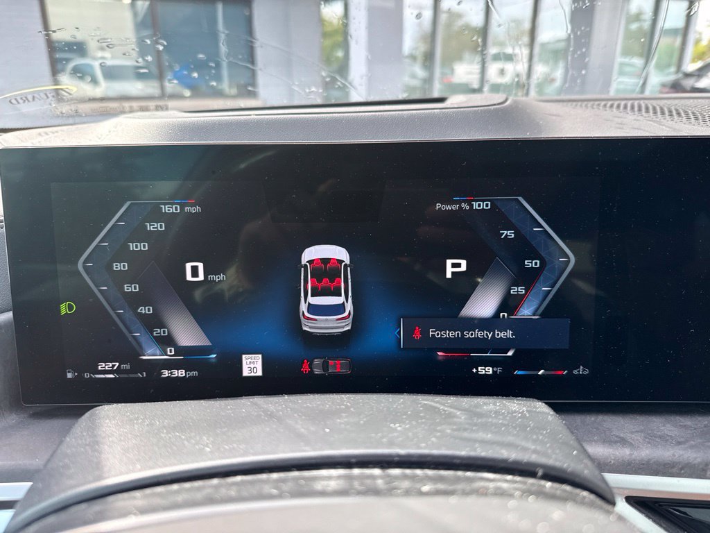 Used 2025 BMW X5 M60i AWD/4WD image 16