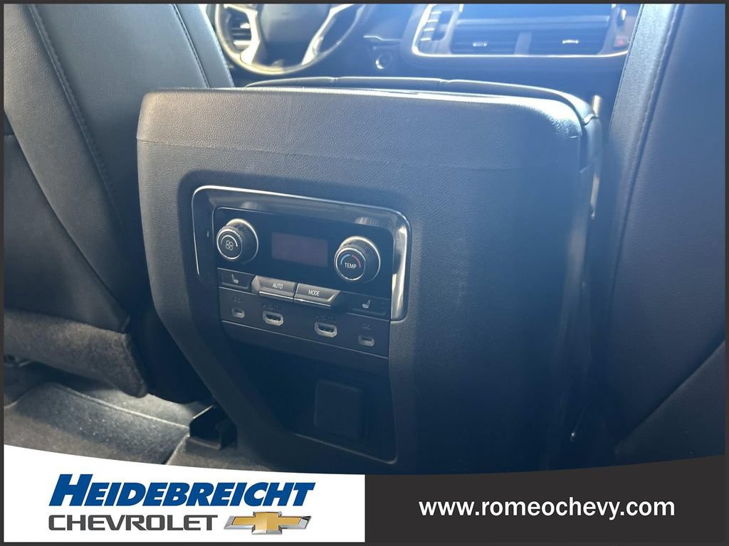 Used 2022 Chevrolet Tahoe LT w/ LT Signature Plus Package AWD/4WD image 19