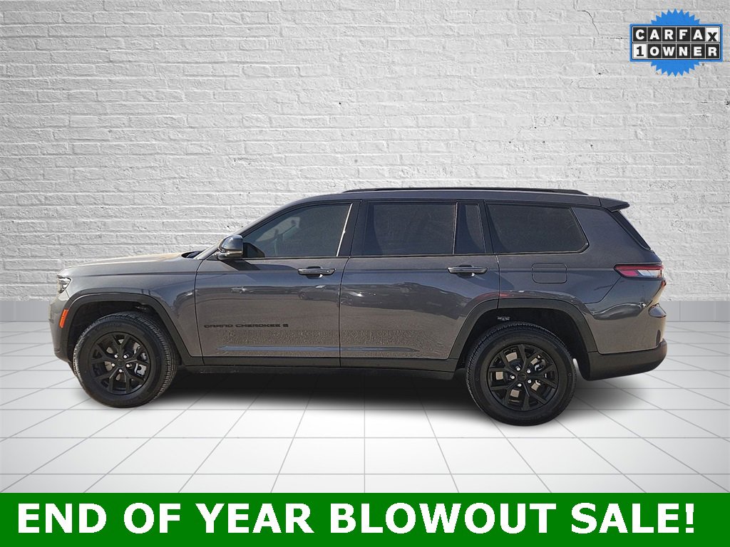 Used 2025 Jeep Grand Cherokee L Altitude image 2