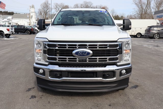 Used 2025 Ford F250 XLT image 11
