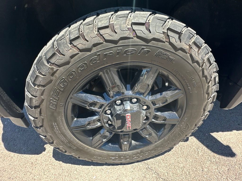 Used 2024 GMC Sierra 3500 AT4 w/ AT4 Premium Plus Package AWD/4WD image 12