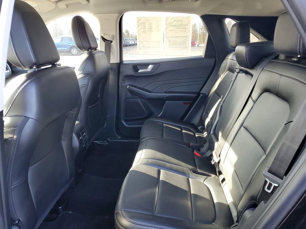 Used 2022 Ford Escape SEL image 28