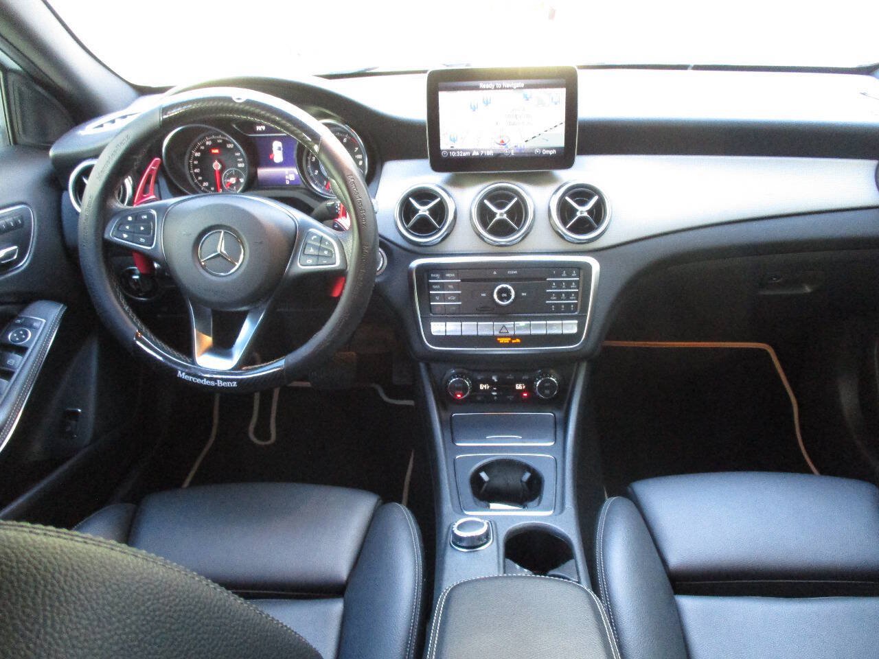 Used 2018 Mercedes-Benz GLA 250 4MATIC image 17