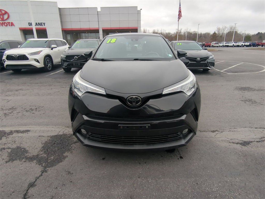 Used 2018 Toyota C-HR XLE image 3