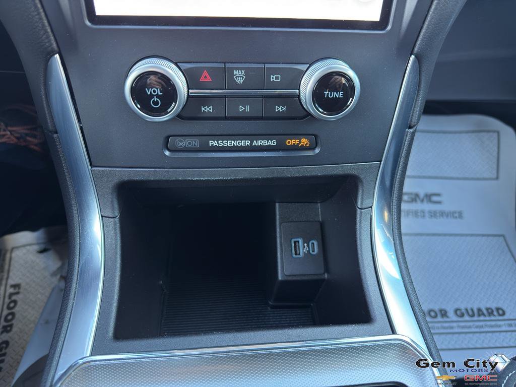 Used 2023 Ford Edge ST image 21