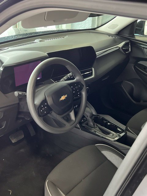 Used 2026 Chevrolet TrailBlazer LT FWD image 5