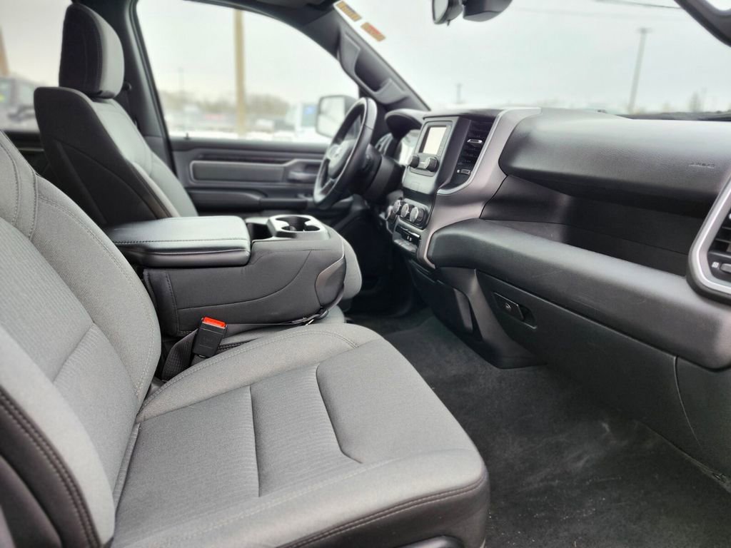 Used 2022 RAM 1500 Big Horn AWD/4WD image 9