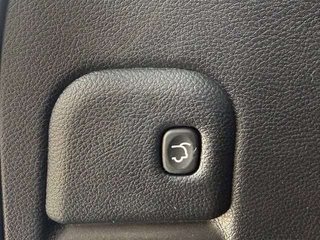 Used 2022 Jeep Grand Cherokee Limited AWD/4WD image 10