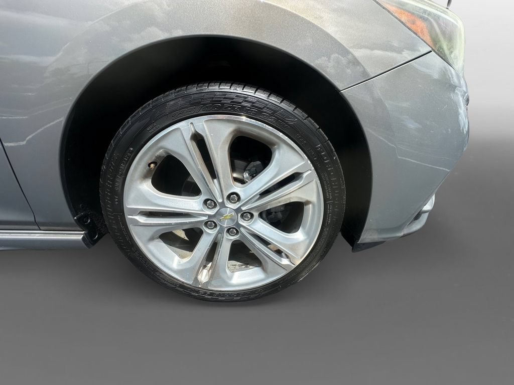 Used 2017 Chevrolet Cruze Premier FWD image 15